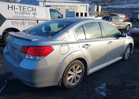 2012 Subaru Legacy 2.5I Premium из США, поврежденный, VIN 4S3BMBG61C3022045